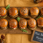 recette mini burger apéro pains maison sur planche